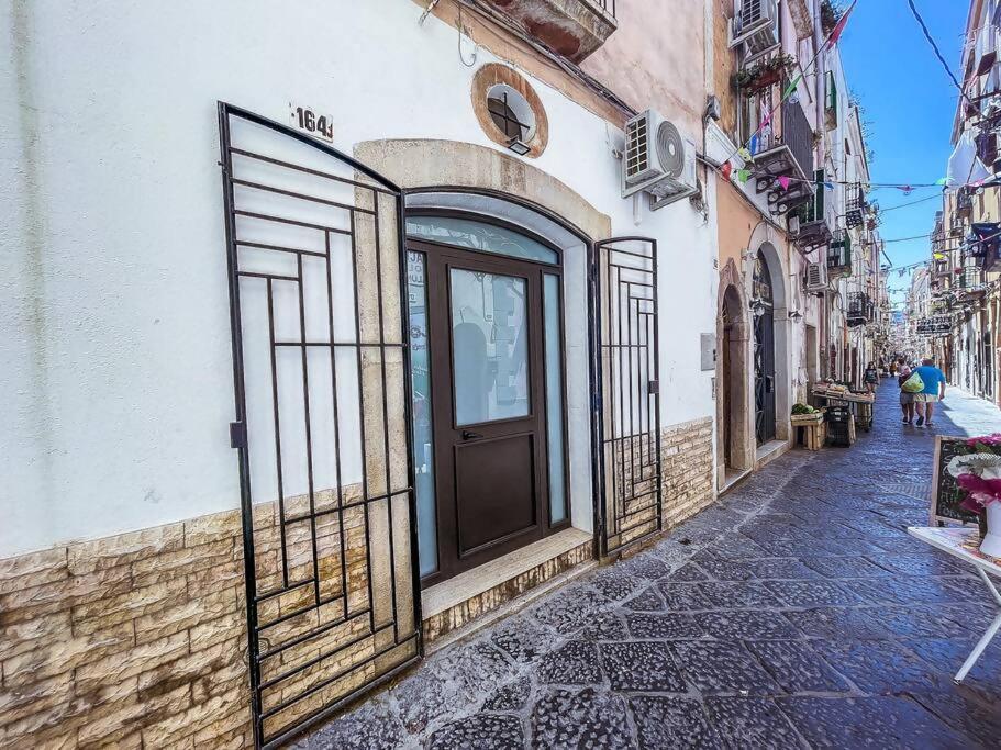 Nel Cuore Di Via Indipendenza Villa Gaeta Exterior foto